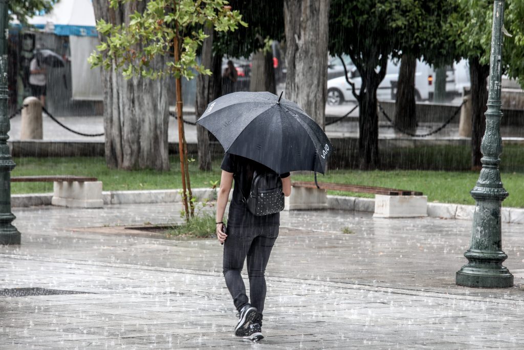 Ερχονται καταιγίδες και πτώση της θερμοκρασίας τις επόμενες ημέρες